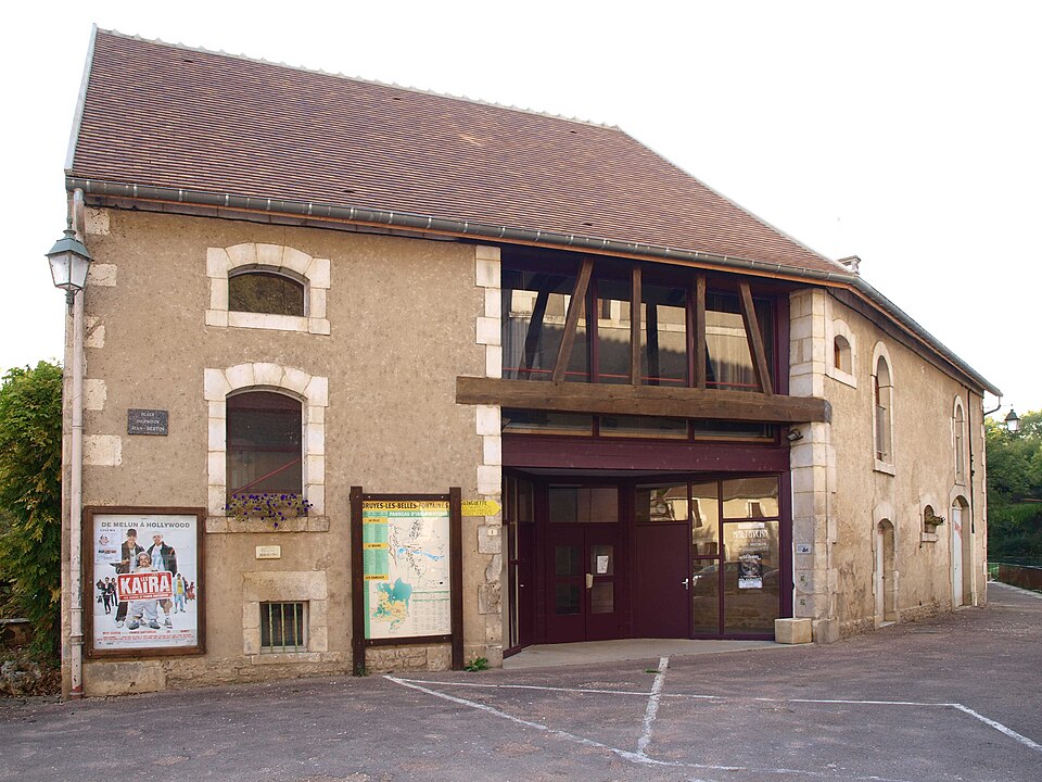 Salle polyvalente Jean Bertin, Druyes-les-Belles-Fontaines