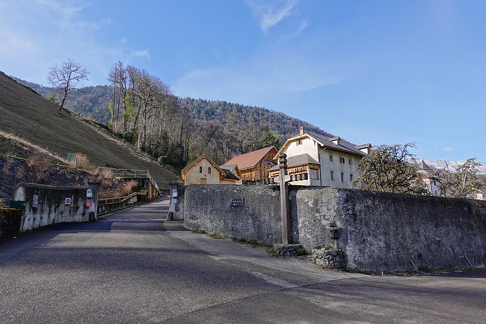 Ferme de Gy, Giez