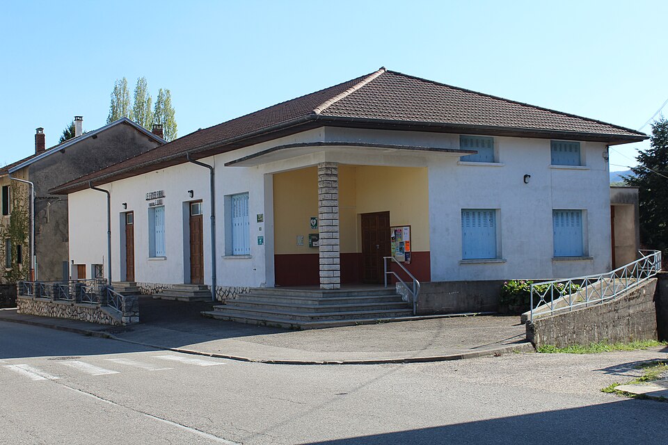 Foyer rural de Contrevoz, Contrevoz