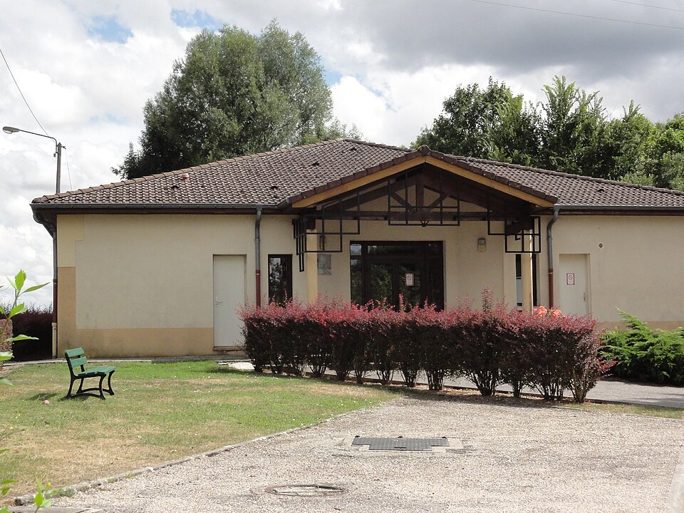 Salle des fêtes Claude-Grandpierre, Guerpont