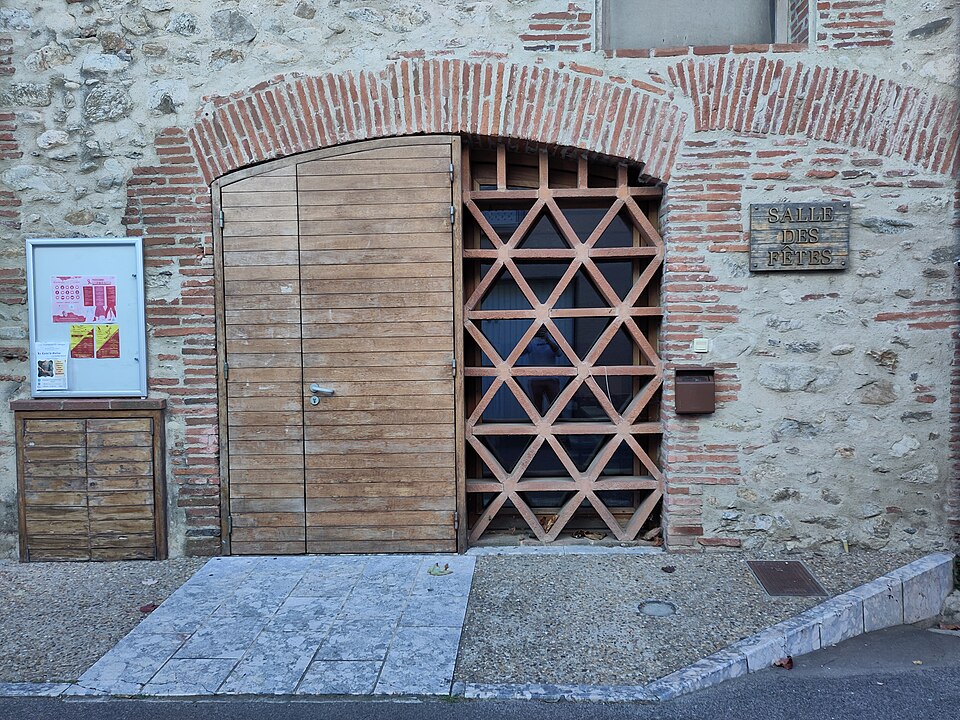 Salle des fêtes de Latour-Bas-Elne, Latour-Bas-Elne