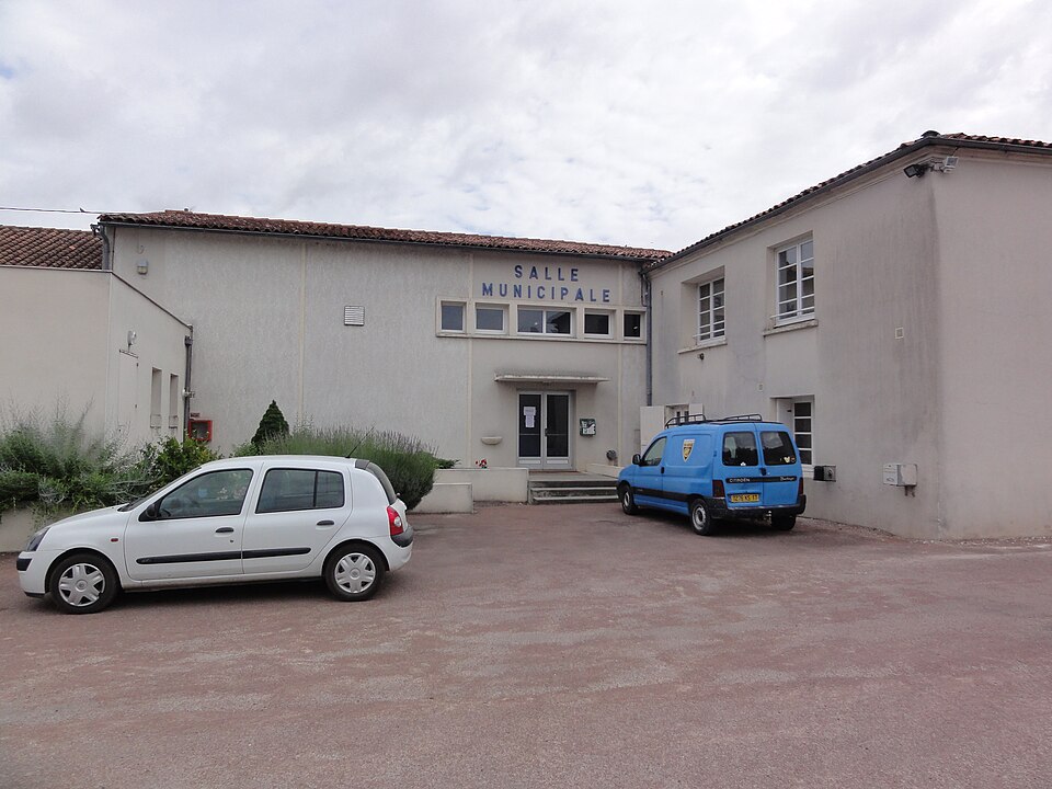 Salle polyvalente de Les Églises-d'Argenteuil, Les Églises-d'Argenteuil