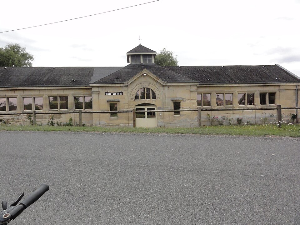 Salle des fêtes de Neuville-sur-Ornain, Neuville-sur-Ornain