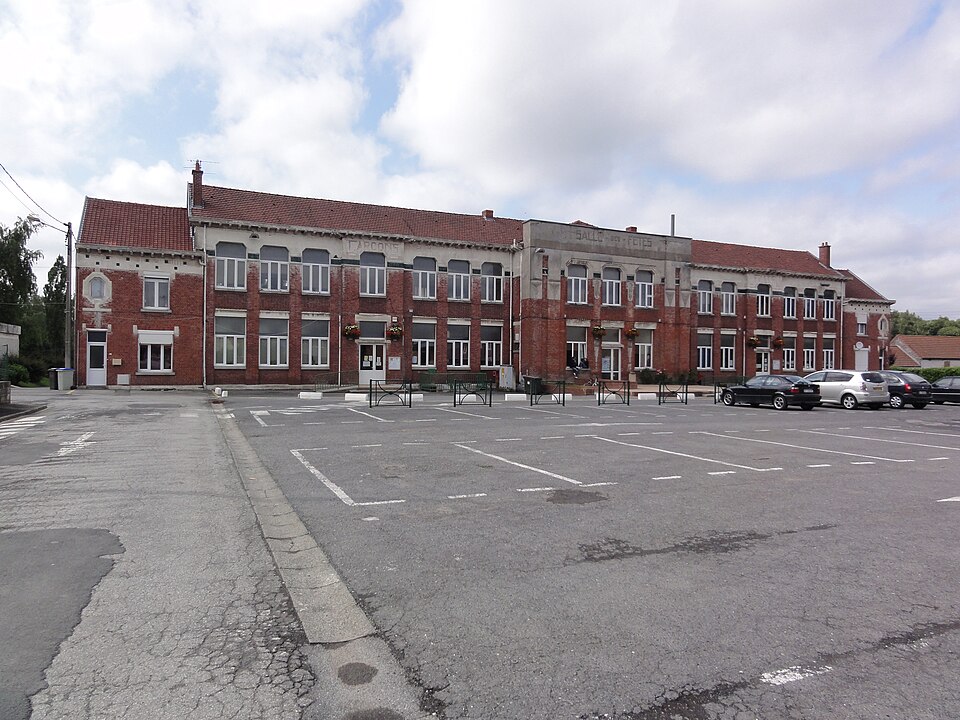 Salle des fêtes de Recquignies, Recquignies